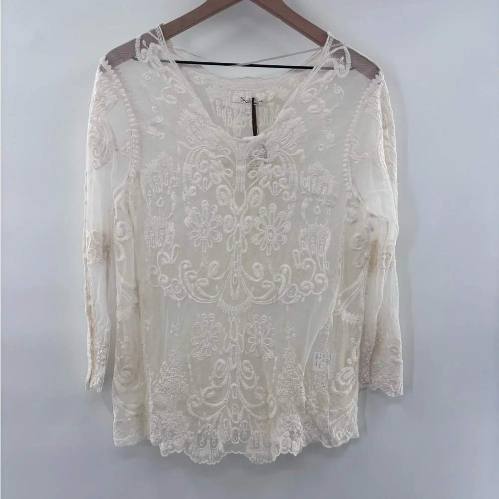 Solitaire NWT Lace Embroidered Blouse - Cream Size Large